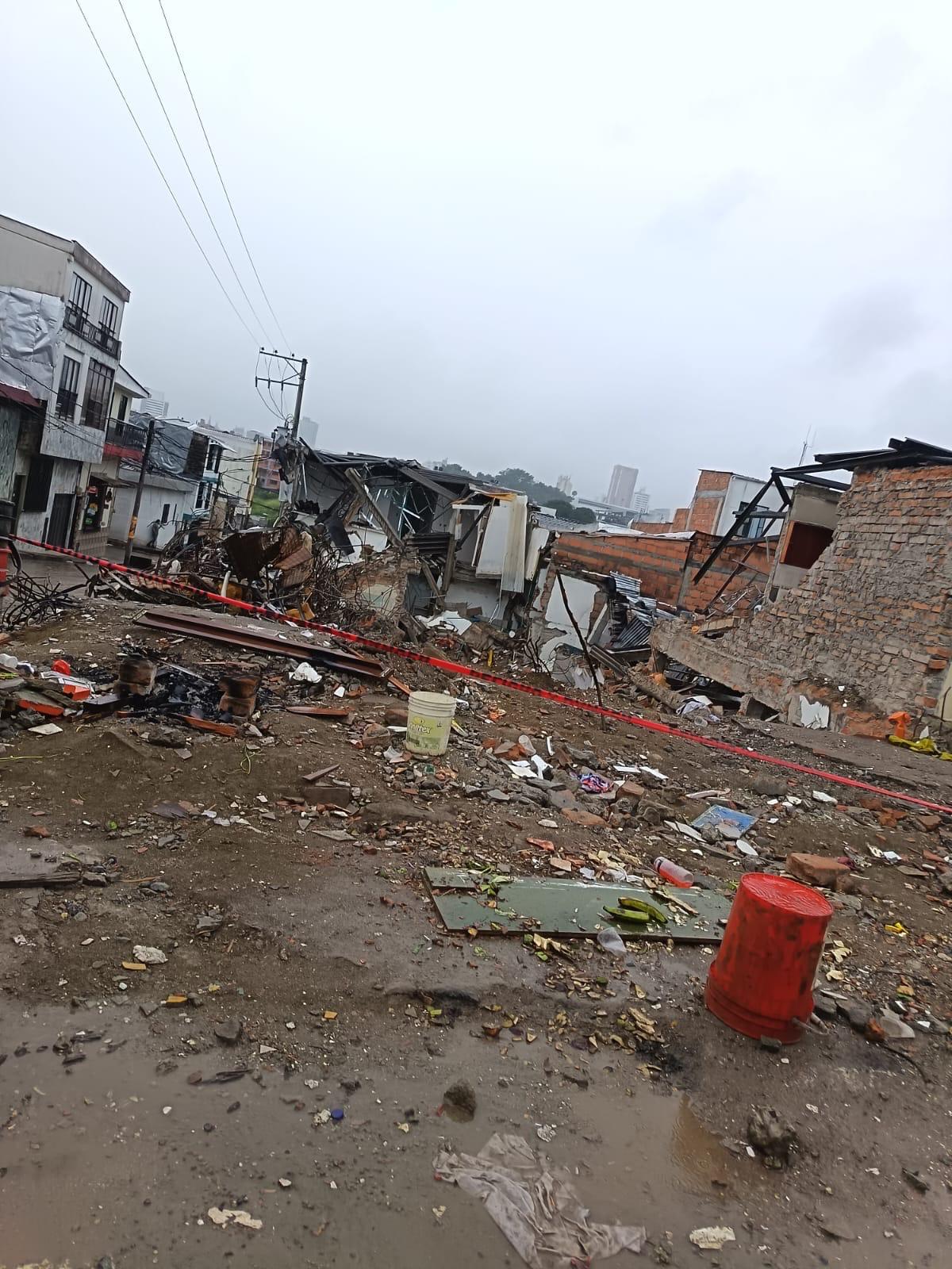 Zona con escombros y viviendas afectadas